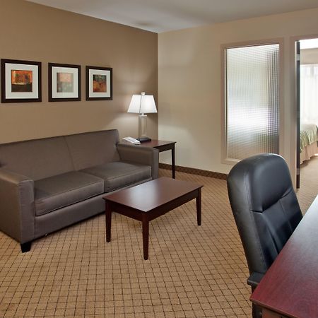 Holiday Inn Hotel And Suites-Kamloops By Ihg Dış mekan fotoğraf