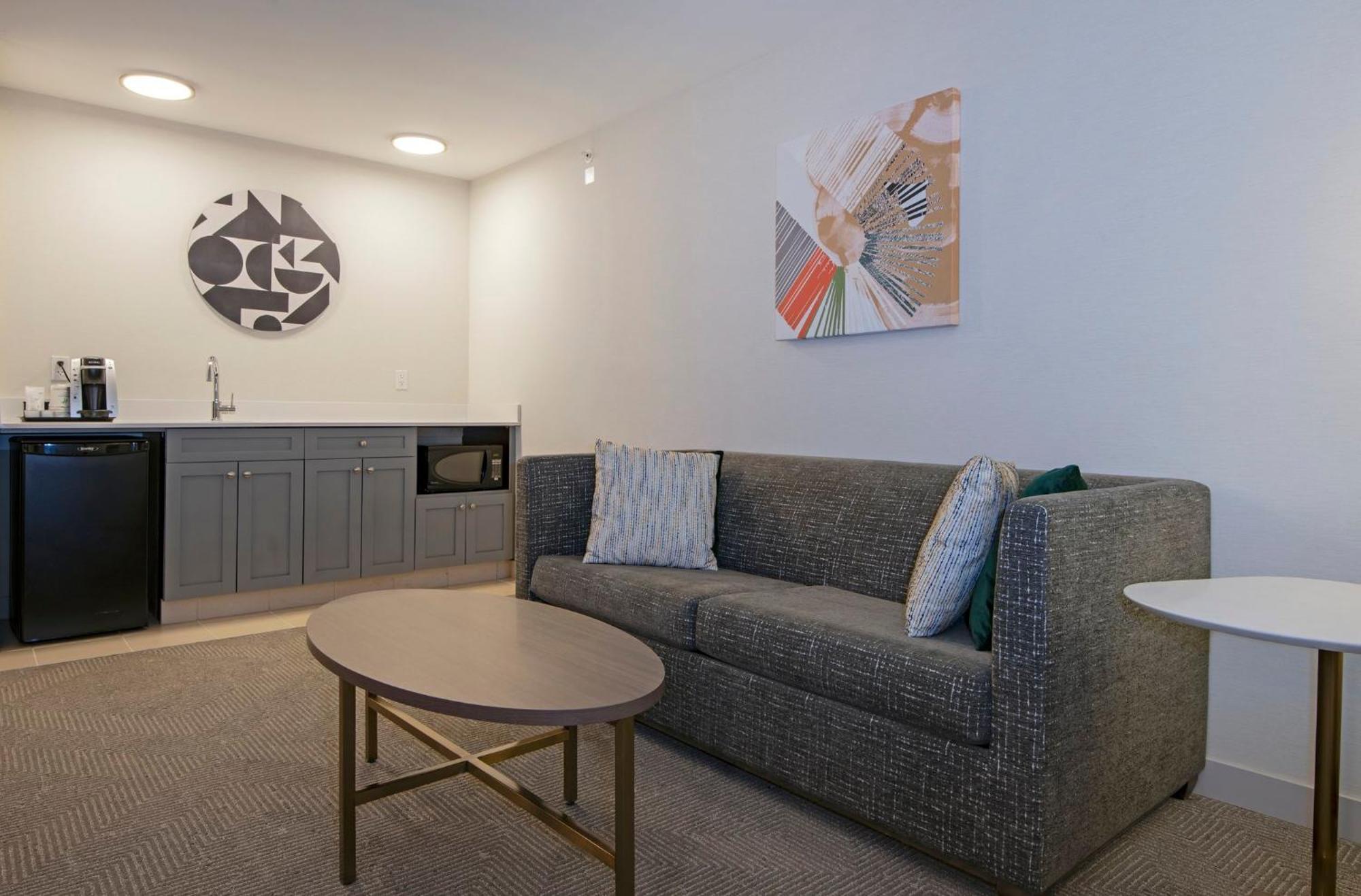 Holiday Inn Hotel And Suites-Kamloops By Ihg Dış mekan fotoğraf