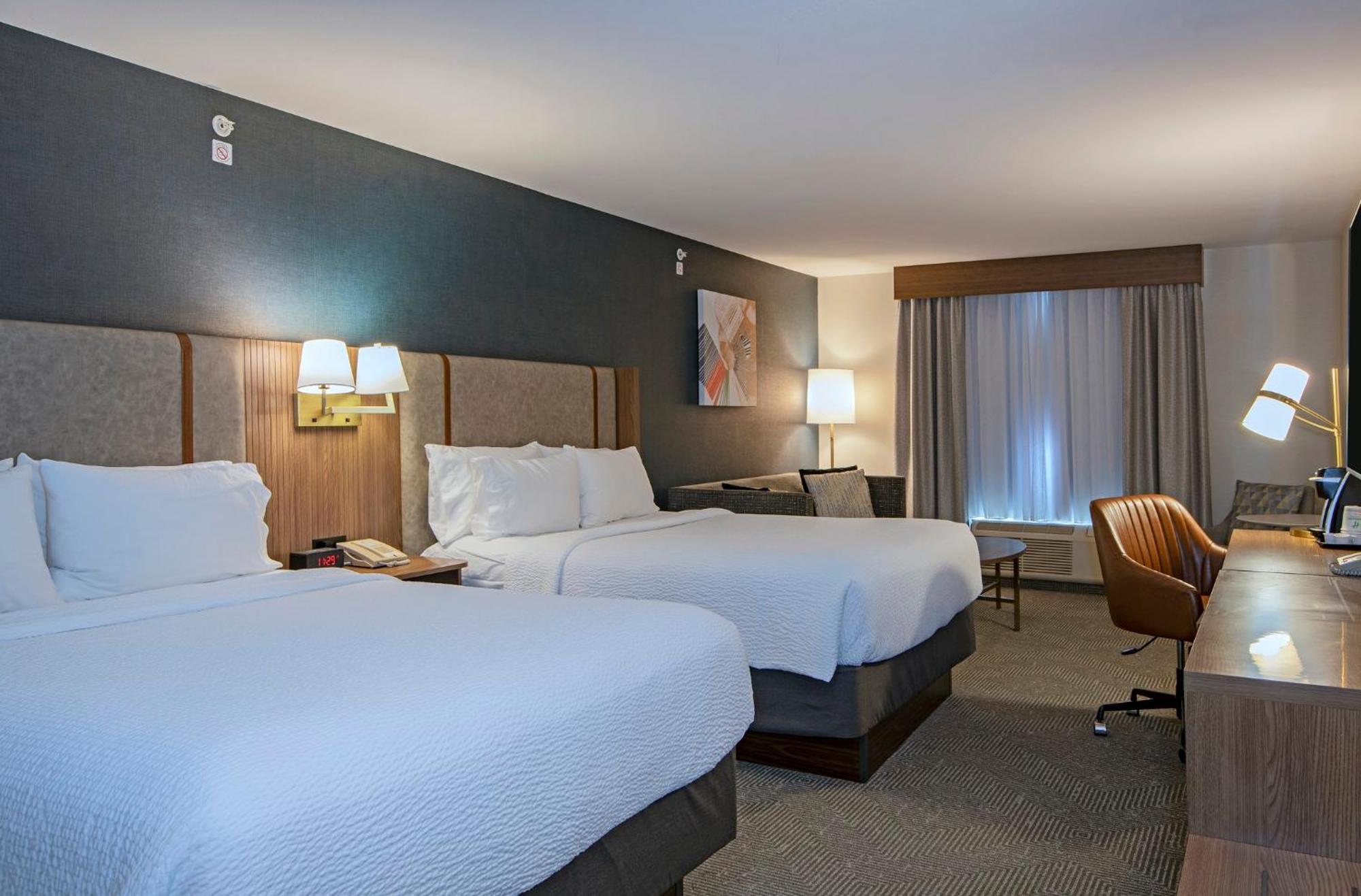 Holiday Inn Hotel And Suites-Kamloops By Ihg Dış mekan fotoğraf
