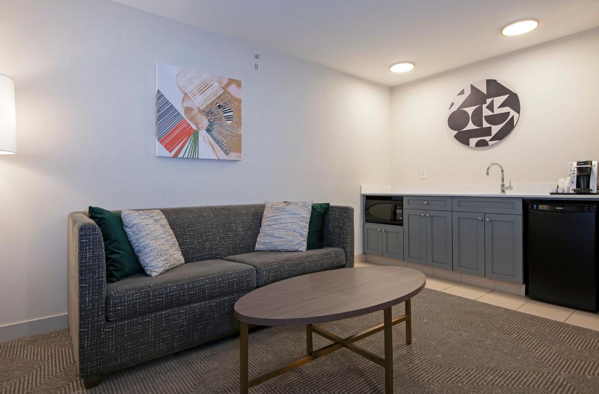 Holiday Inn Hotel And Suites-Kamloops By Ihg Dış mekan fotoğraf