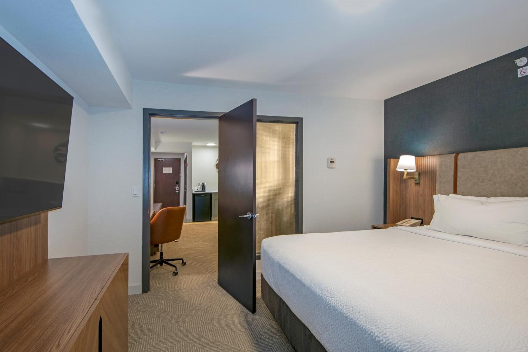 Holiday Inn Hotel And Suites-Kamloops By Ihg Dış mekan fotoğraf