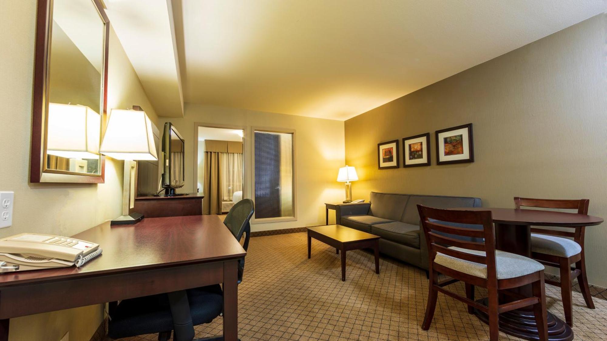 Holiday Inn Hotel And Suites-Kamloops By Ihg Dış mekan fotoğraf